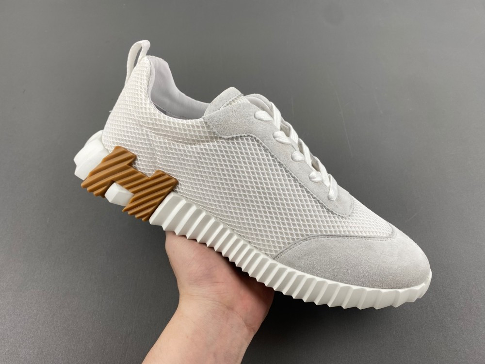 ua H**me5 bouncing sneaker