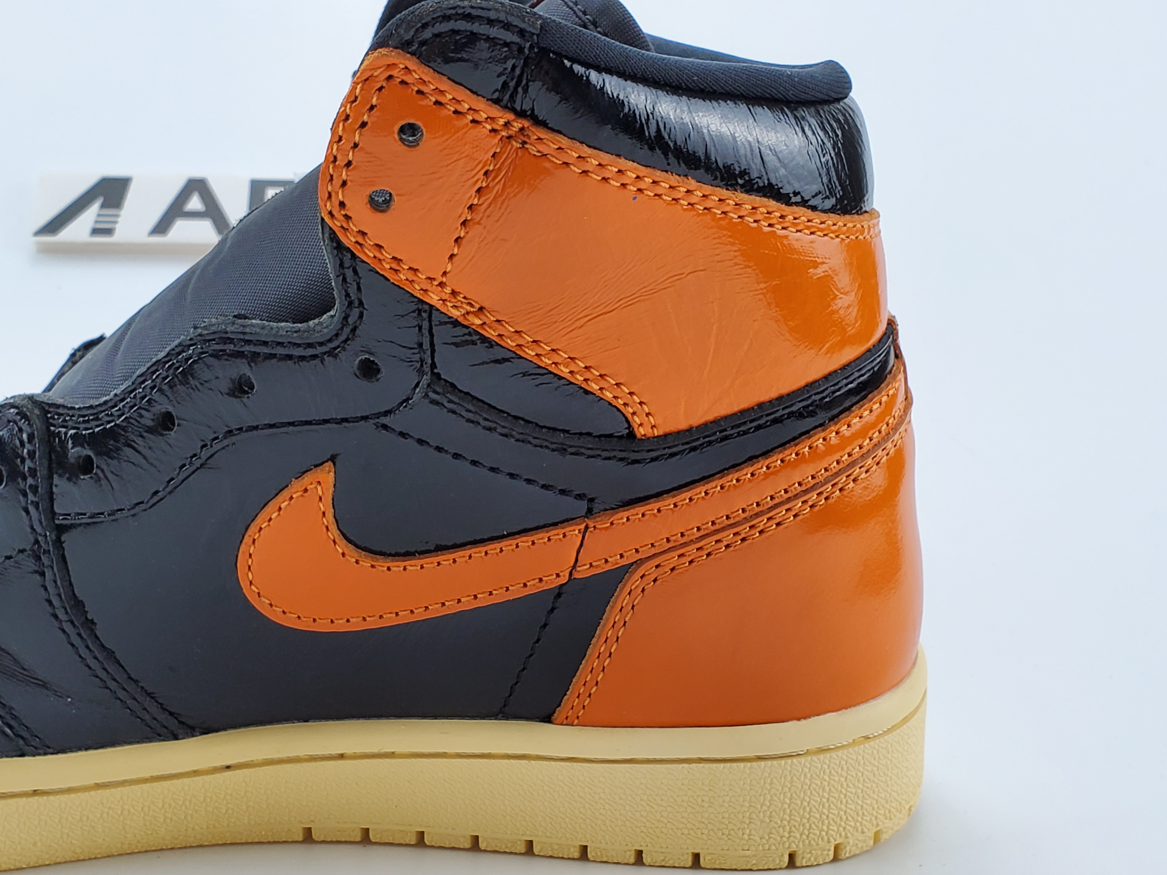 Air Jordan 1 Retro High OG “Shattered Backboard 3.0”