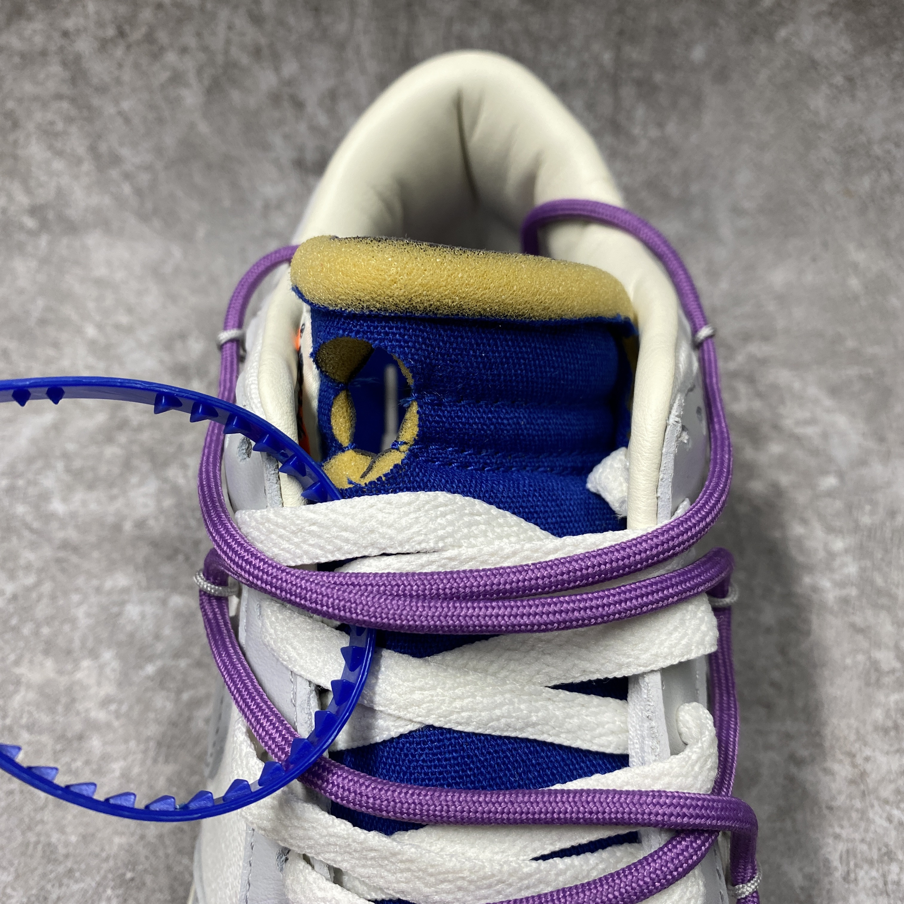 Nike Dunk Low Off-White Lot 48