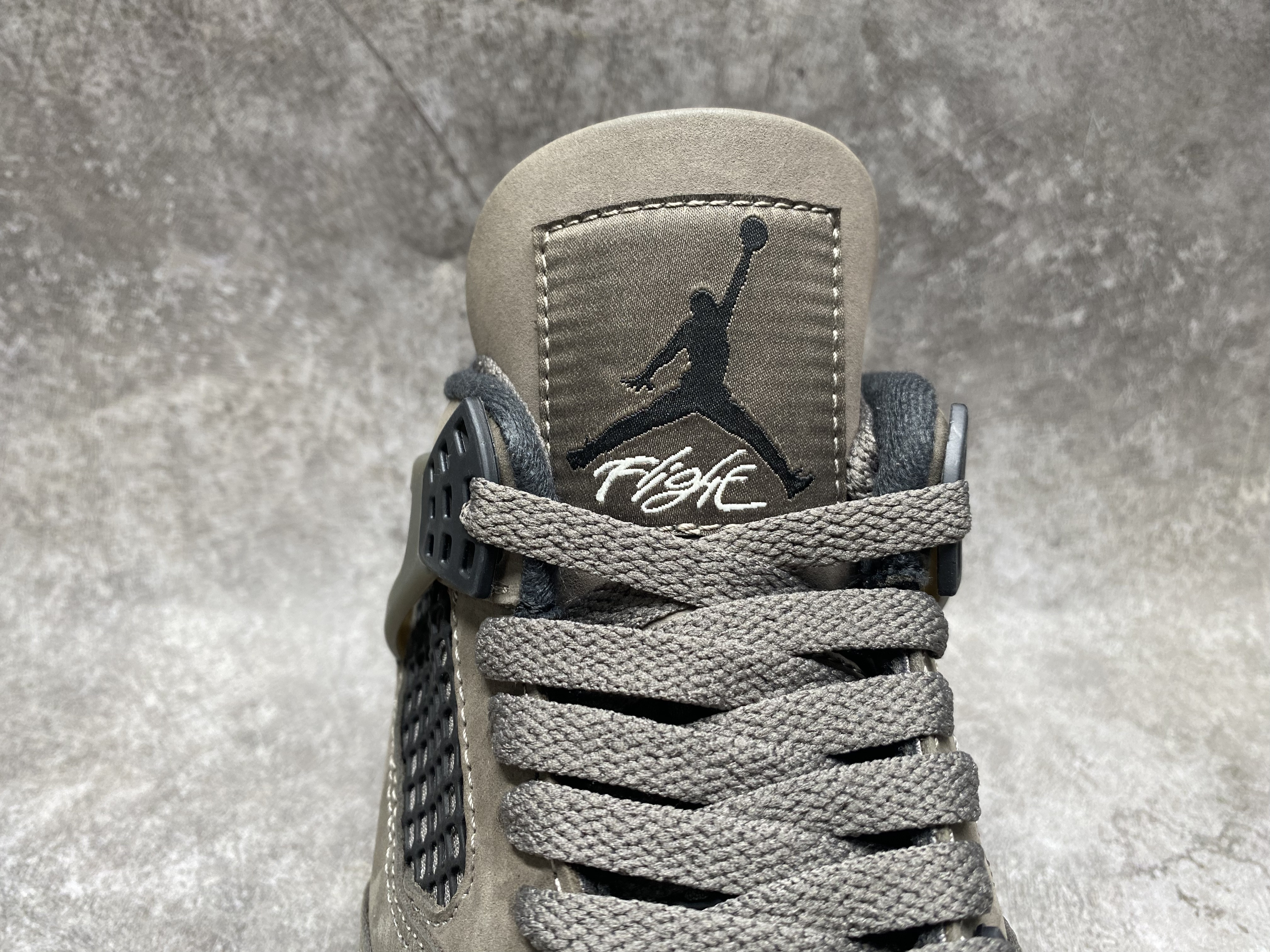 UA Air Jordan 4 Retro