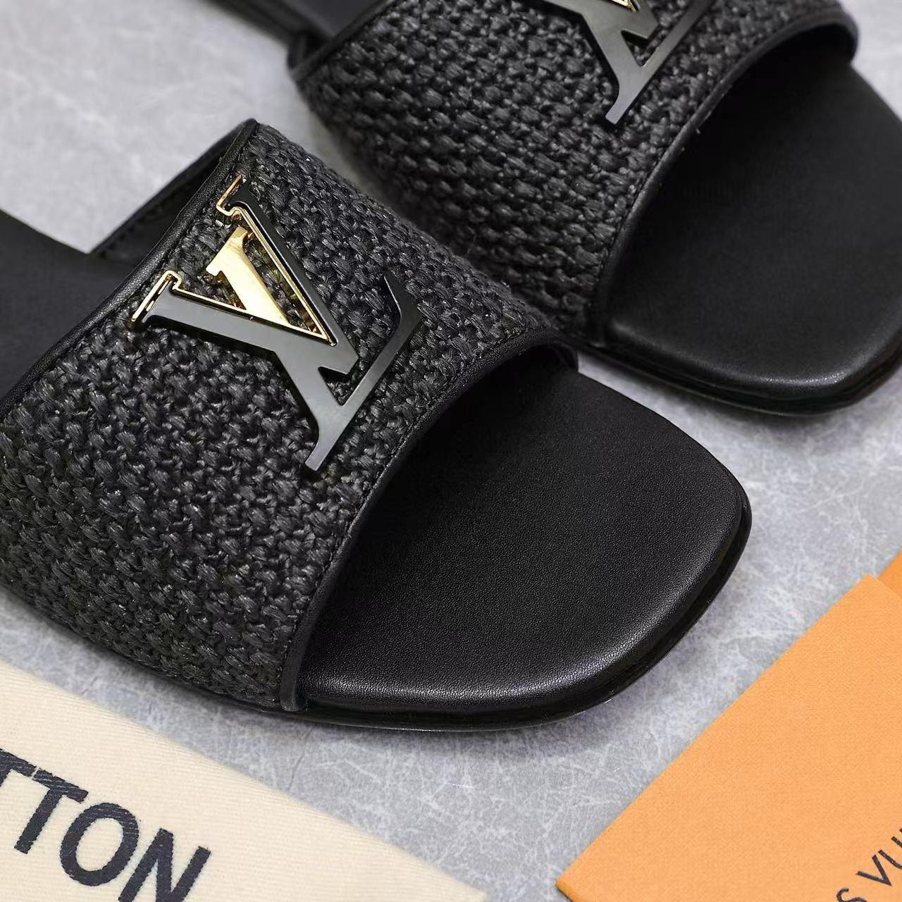 UA LV Mare Flat Mule