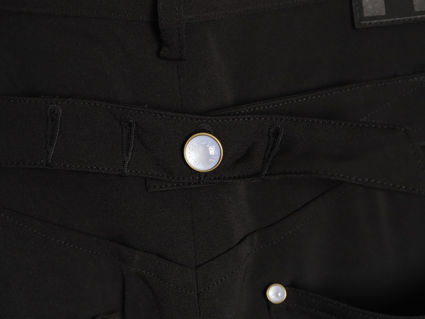 l0*is V*t0n lv pants