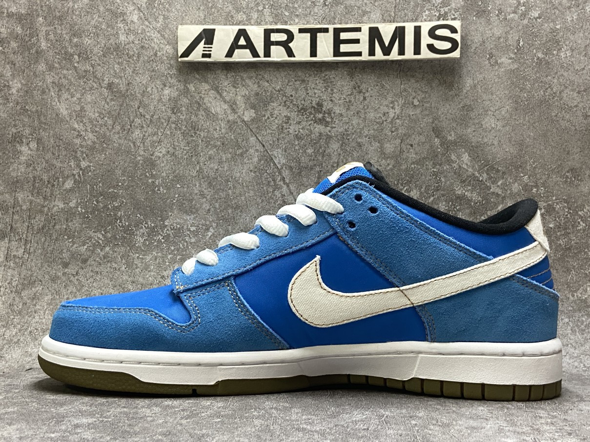 Nike Dunk SB Low Street Fighter Chun Li