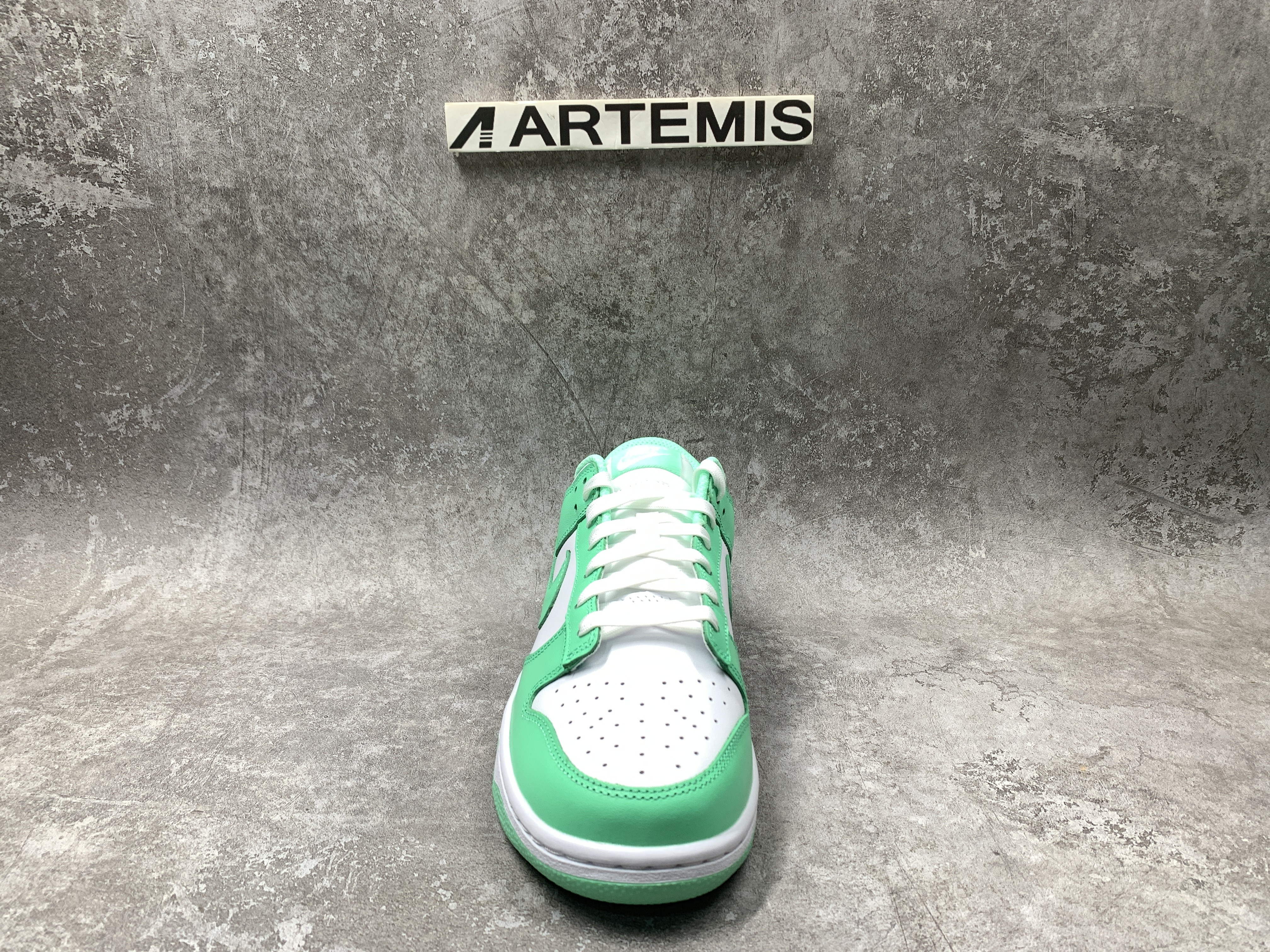 Nike Dunk Low Green Glow