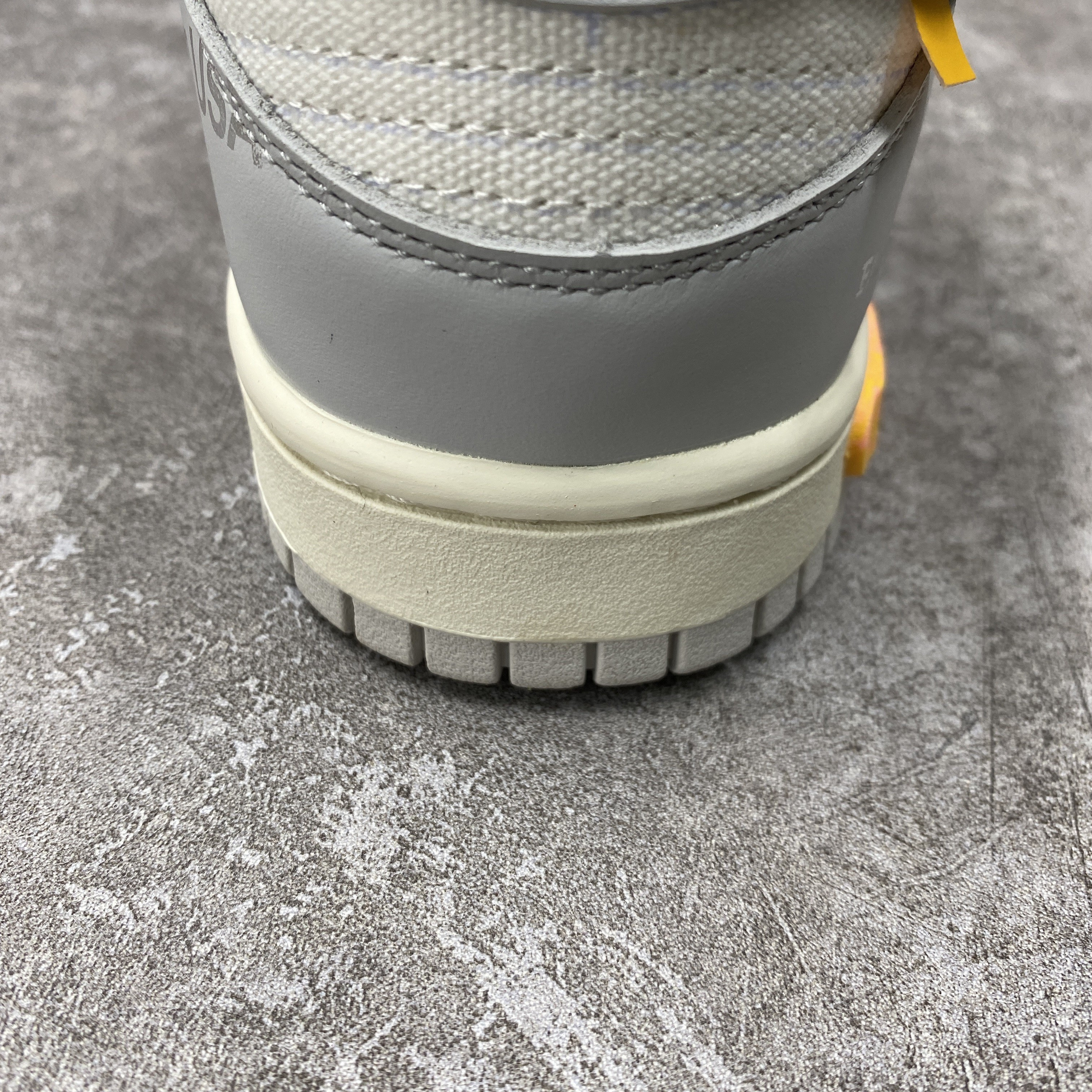 Nike Dunk Low Off-White Lot 29