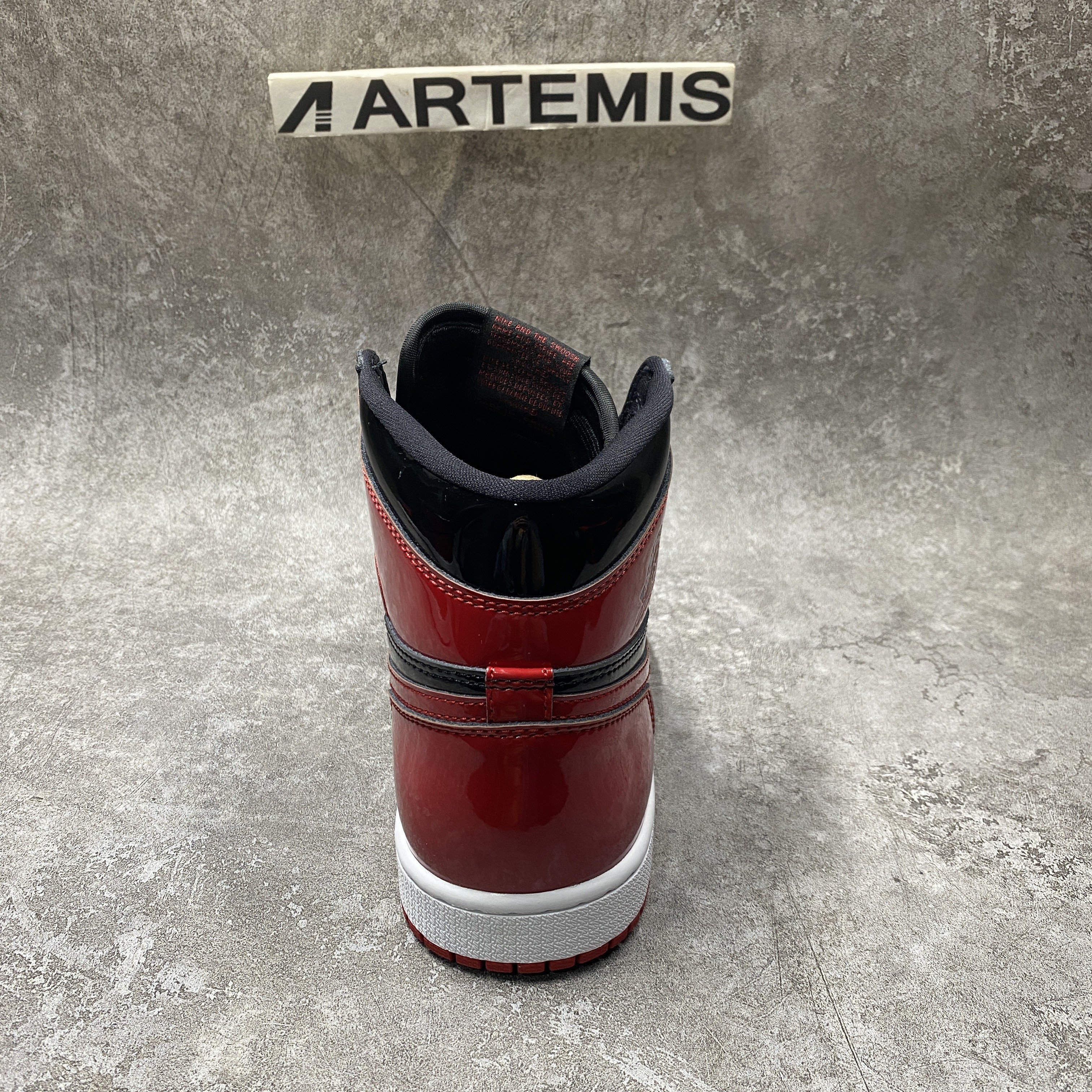 Air Jordan 1 Retro High OG Patent Bred