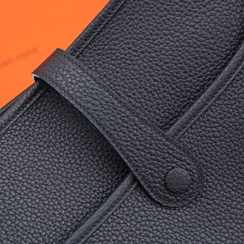 H**me5 evelyne bag 28cm