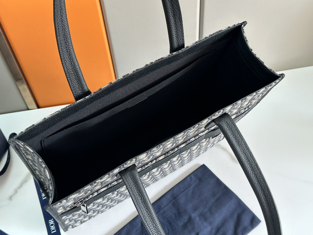 D*or safari tote bag blue D*or oblique jacquard and grained calfskin 15.5 x 14 x 4.5 inches