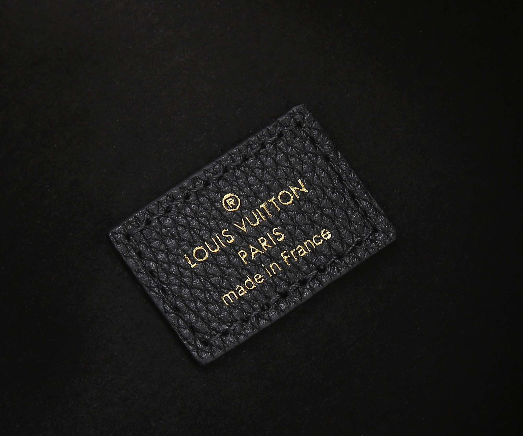 LV Loop Hobo M46725 15 x 10.2 x 3.9 inches