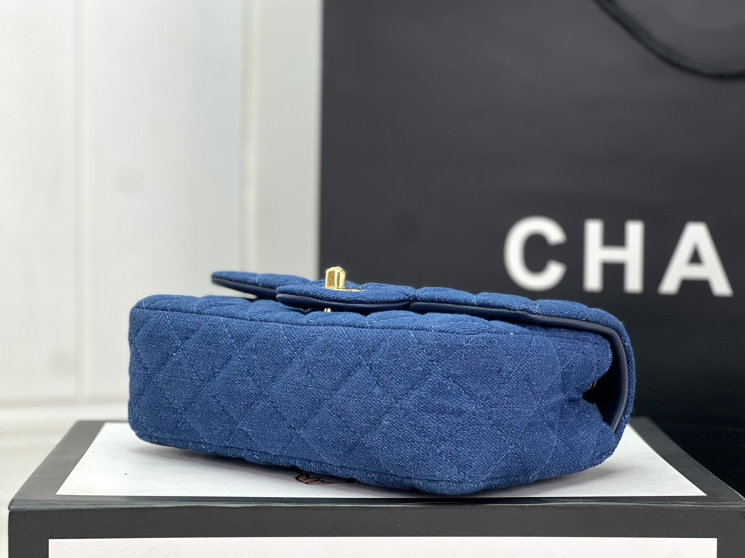 Ch*el mini classic 11.12 handbag tweed & gold-tone metal 4.7 × 7.8 × 2.3 in