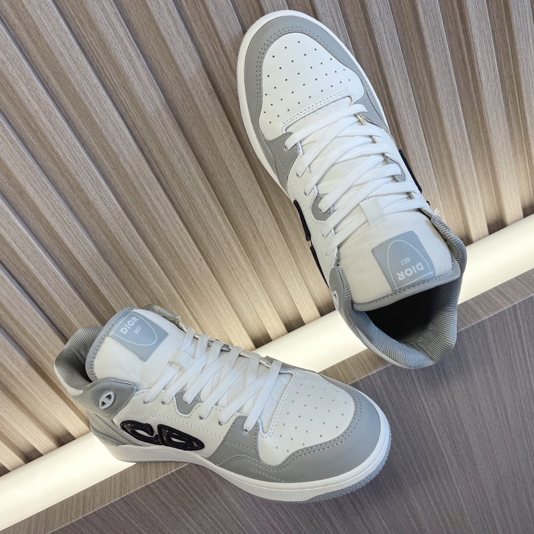 ua D*or b57 mid-top sneaker gray and white