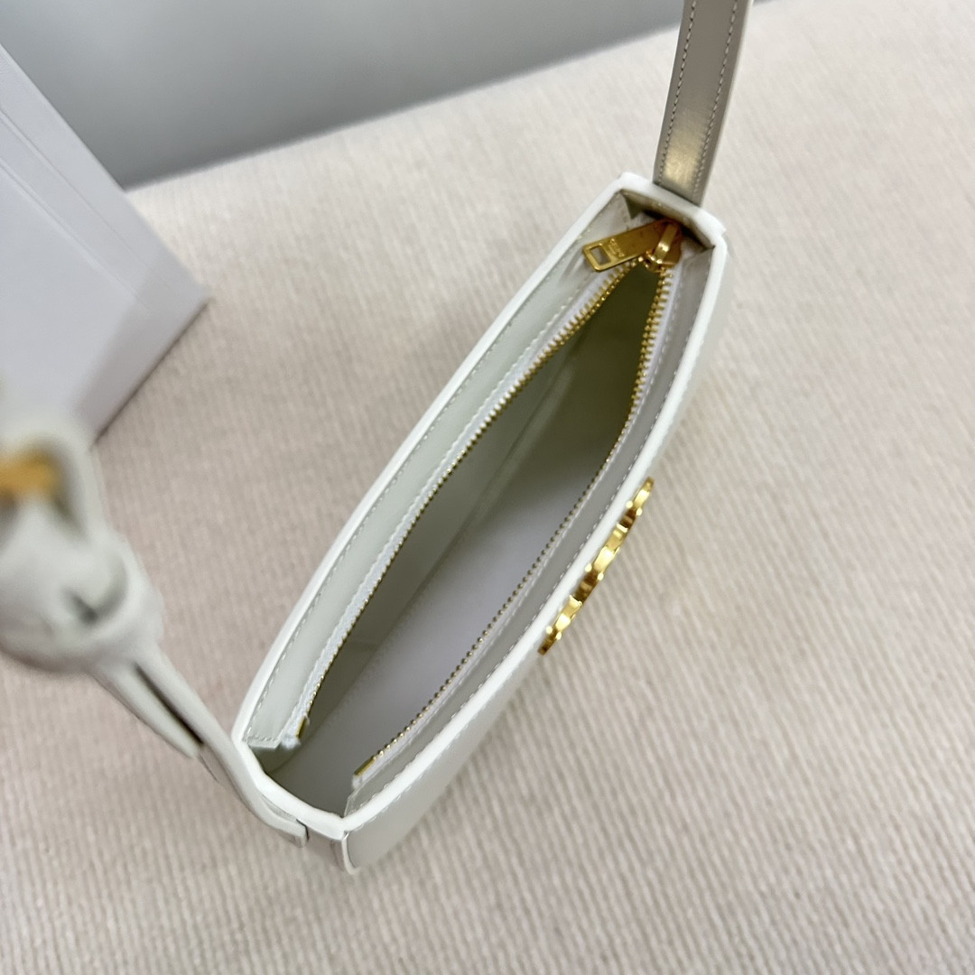 Ce**e medium tilly bag in shiny calfskin 22x13.5x4cm