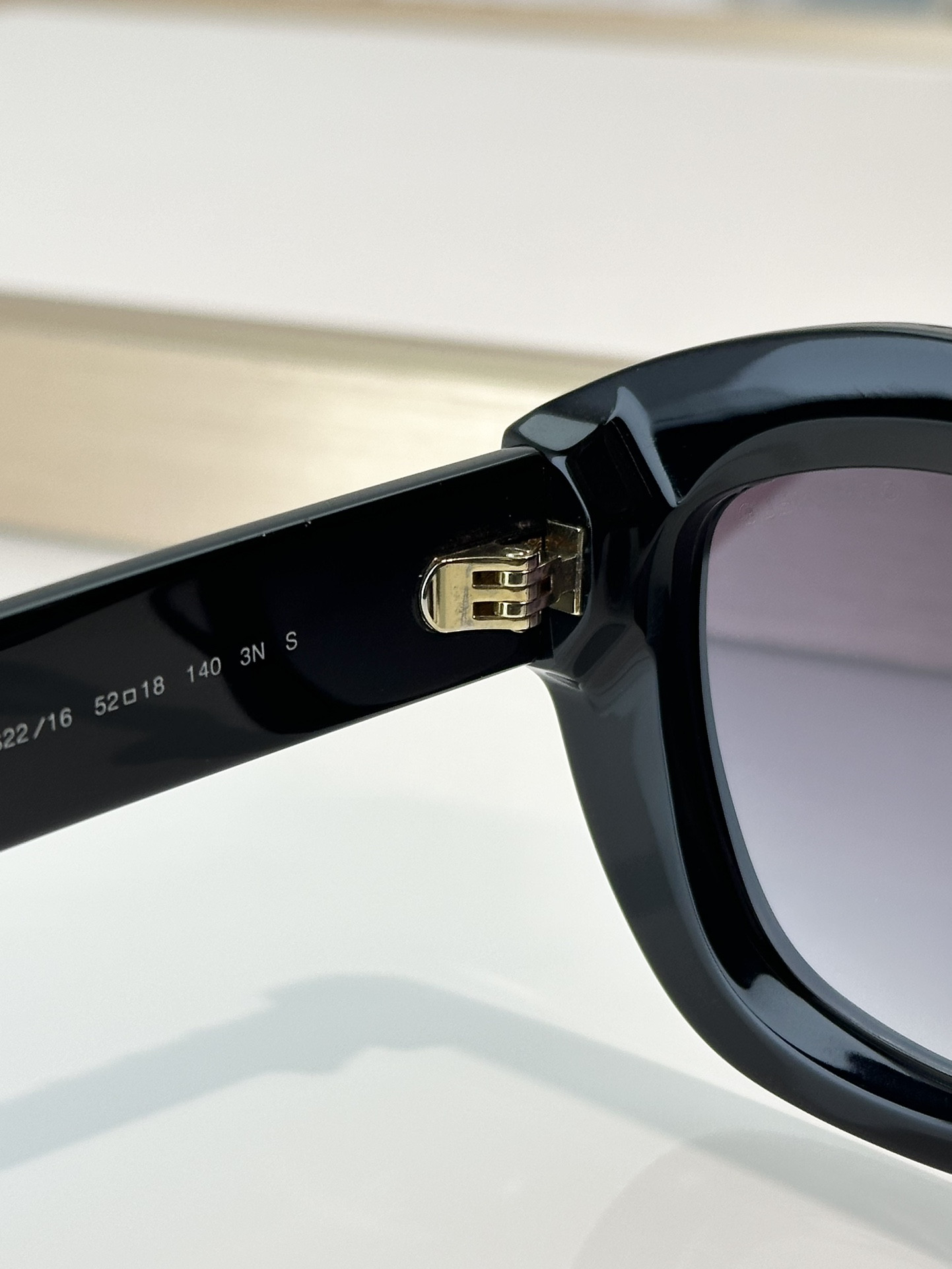 Ch*el glasses 9161b 52-18-140