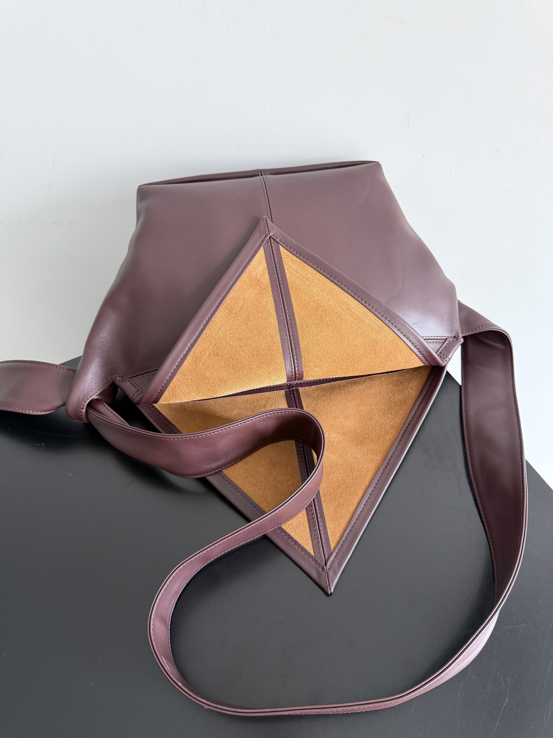 bo*te*ga Ve*ne*ta small sawyer 25x17x12cm