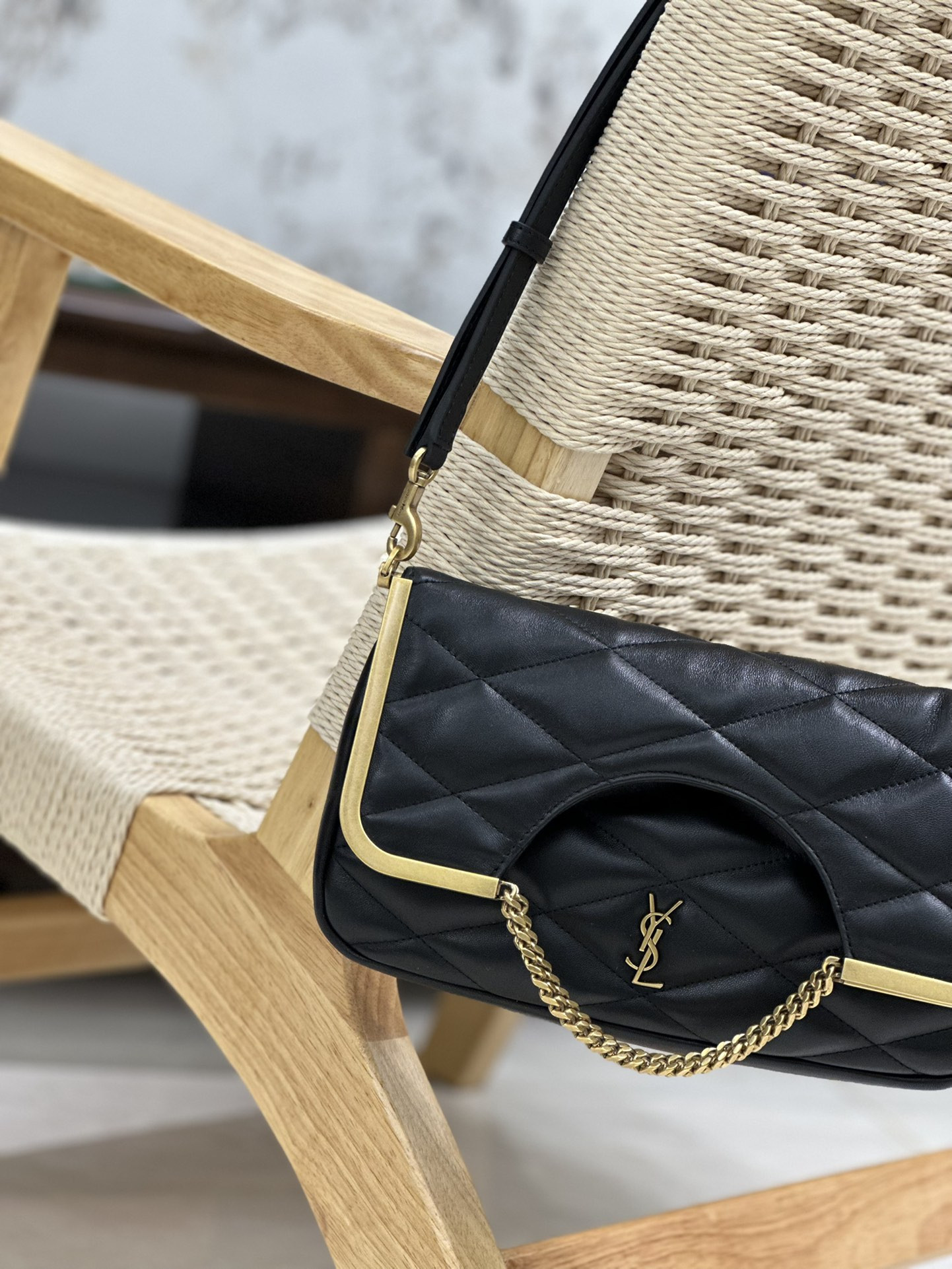 Y*L 87 in quilted lambskin 26x13x5cm