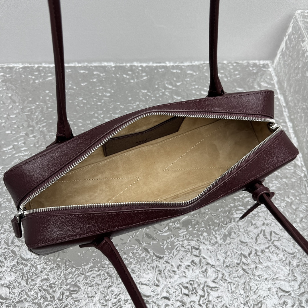 ALAÏA LE TECKEL MEDIUM BAG 33x11x10cm