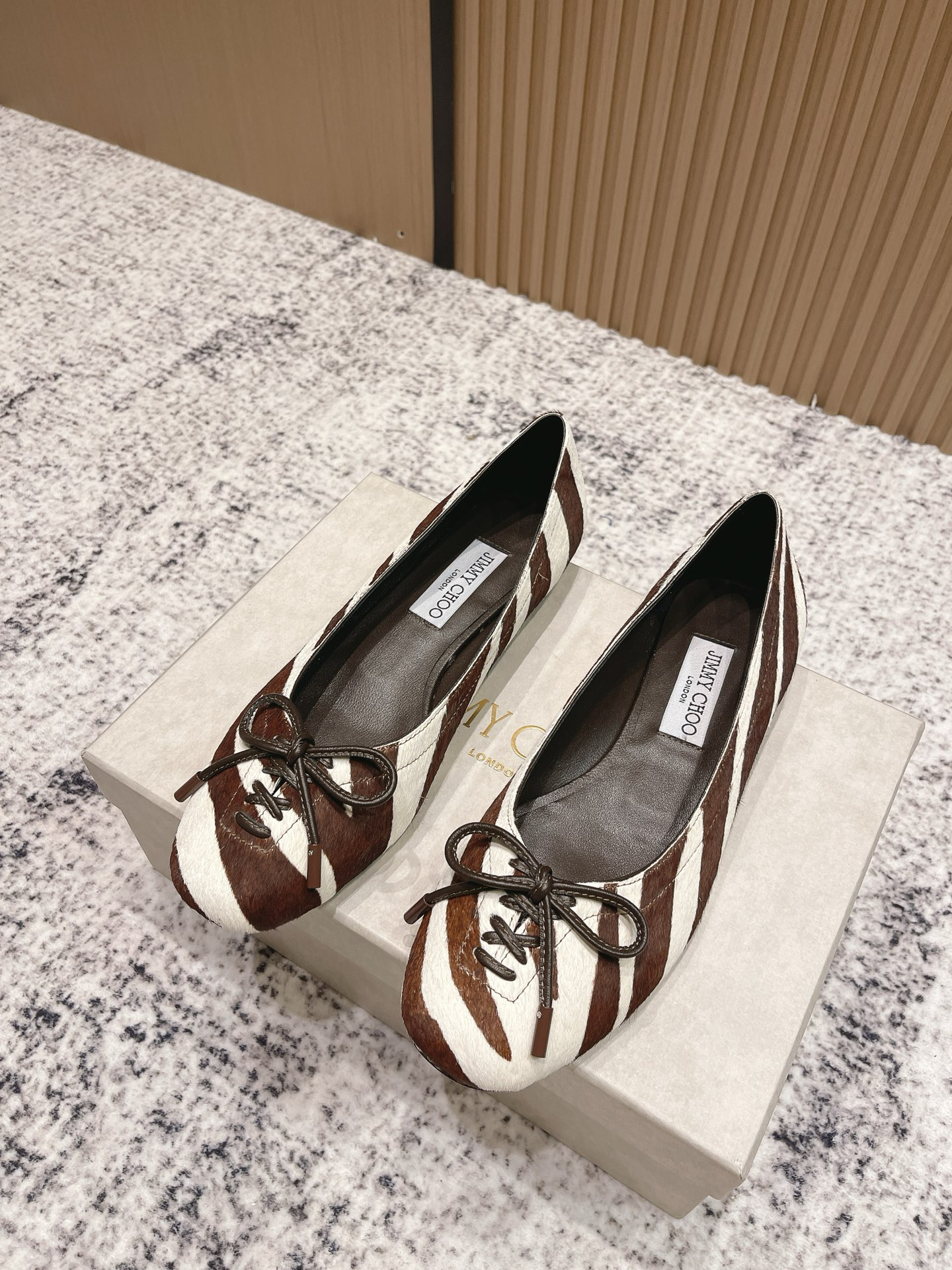 ua Ji*y Ch* scarlett ballerina flats