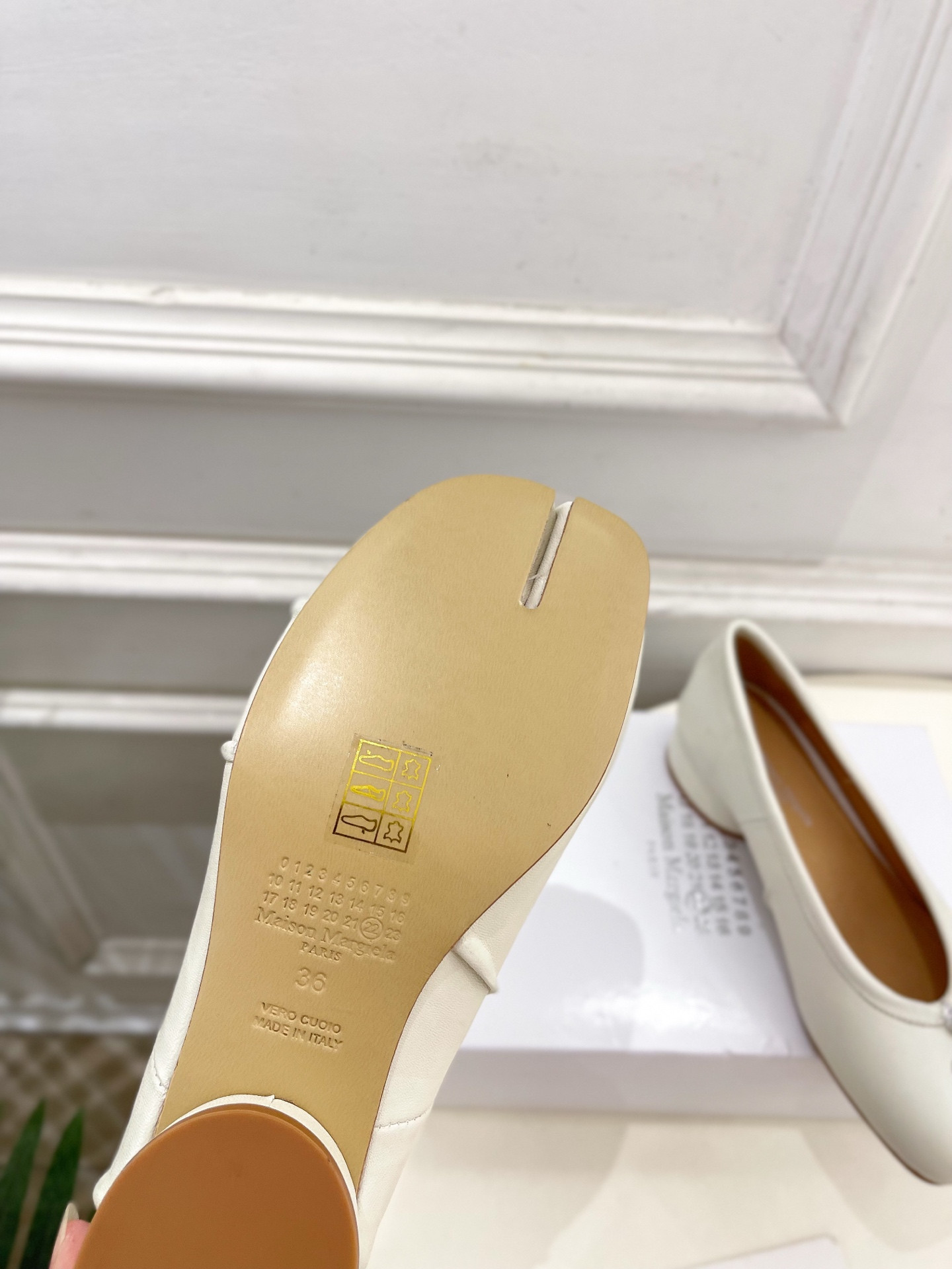 ua ma*s*n Ma*i*la tabi ballerina