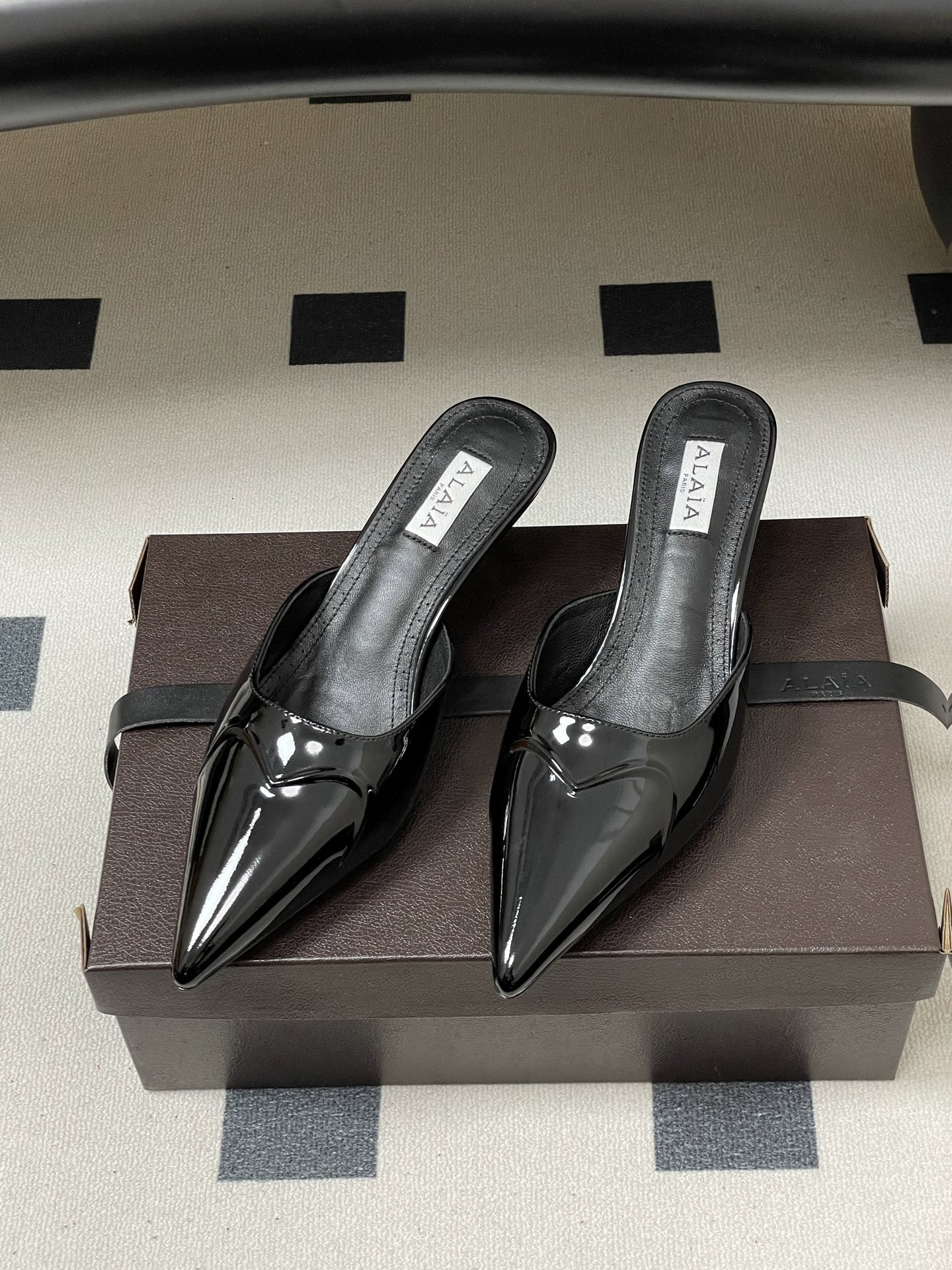 UA Alaïa Le Cœur 3D Mules 6.5cm Heel